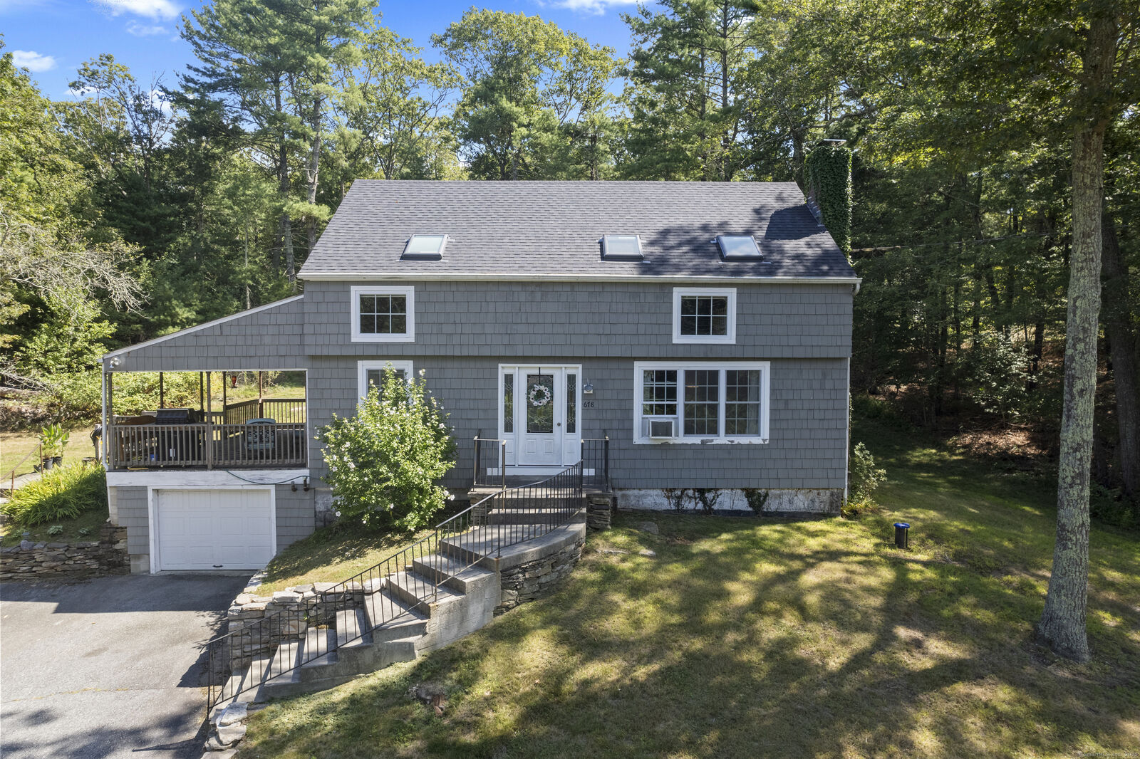 Property Photo:  678 Squaw Rock Road  CT 06354 