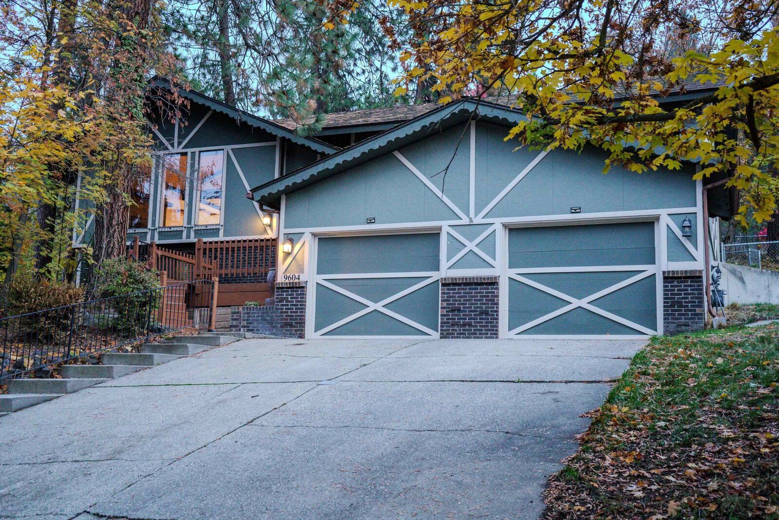 Property Photo:  9604 N Loganberry Ct  WA 99208 