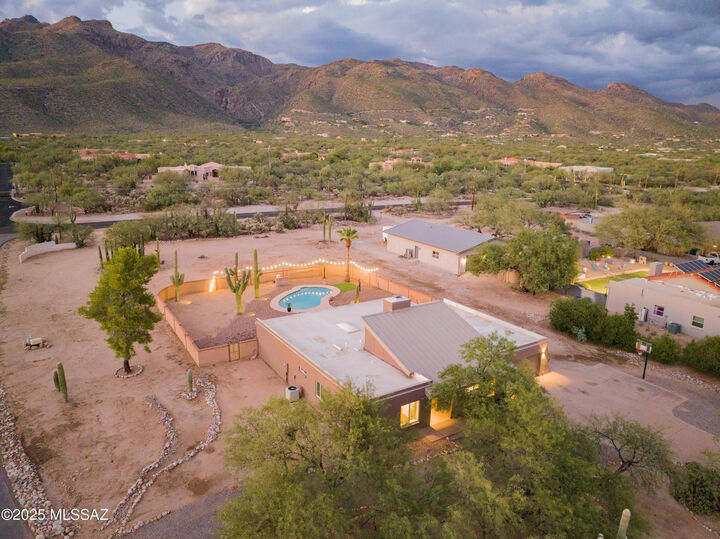 Property Photo: 11401 Placita Madre AZ 85749