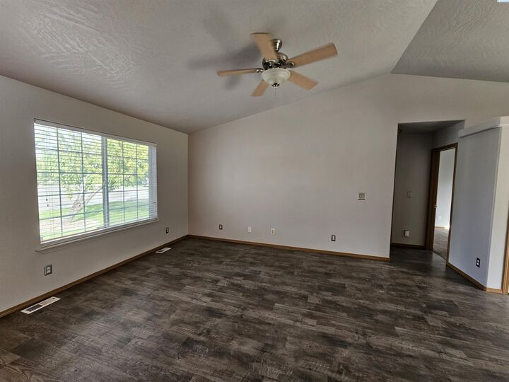 Property Photo: 8616 Tottenham Court WA 99301