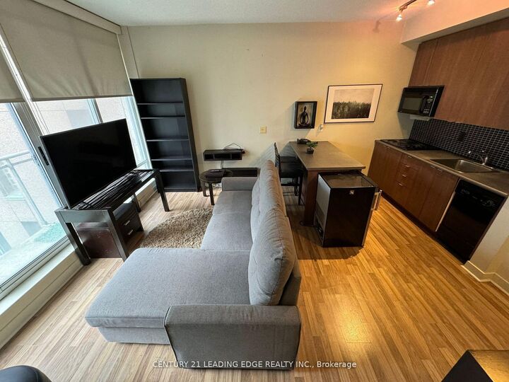 Property Photo: 8 Colborne Street 2202 ON M5E 1E1