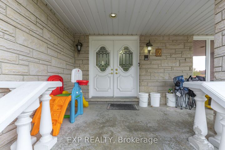 Property Photo:  2 Glencrest Avenue  ON L8G 4Y9 