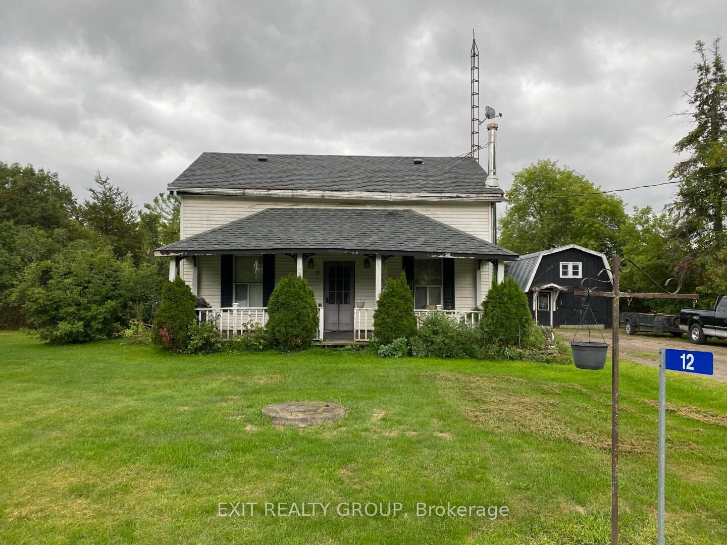 Property Photo:  12 William Street  ON K0L 1L0 