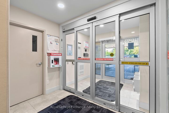 Property Photo:  200 Harbour Street 202  ON N2Z 3A3 