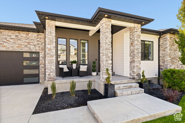 Property Photo:  14203 S Brook Heights Cir W  UT 84096 