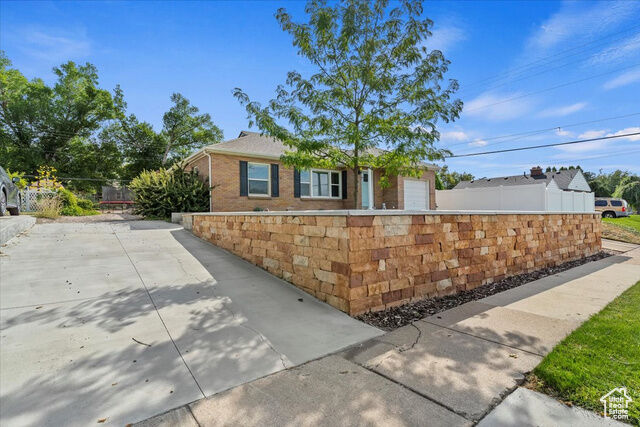 Property Photo:  400 N 100 Rd E  UT 84037 
