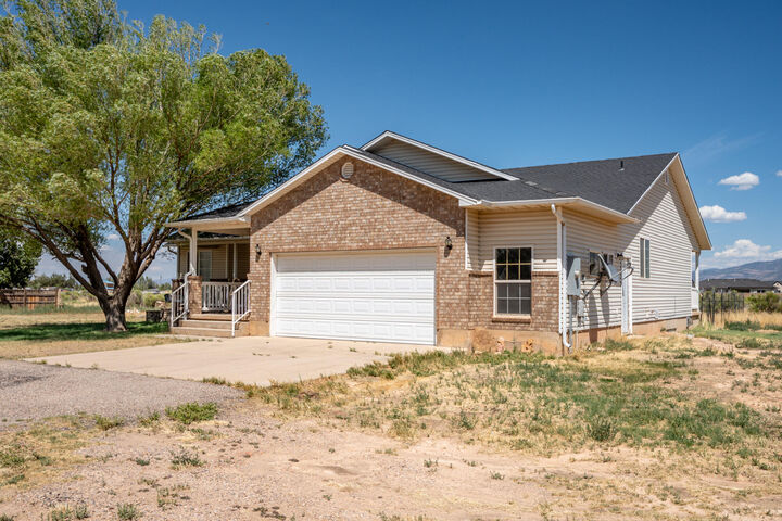 Property Photo: 5138 N 2700 W UT 84721