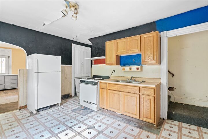 Property Photo: 937 10 Th Street PA 15033