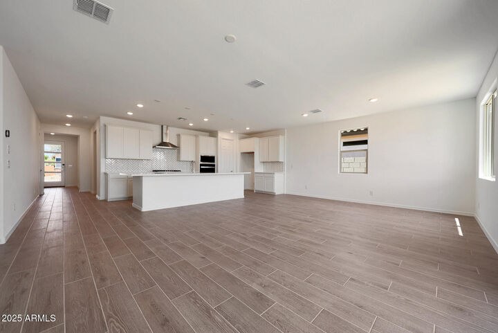 Property Photo:  839 W Riparian Drive  AZ 85140 