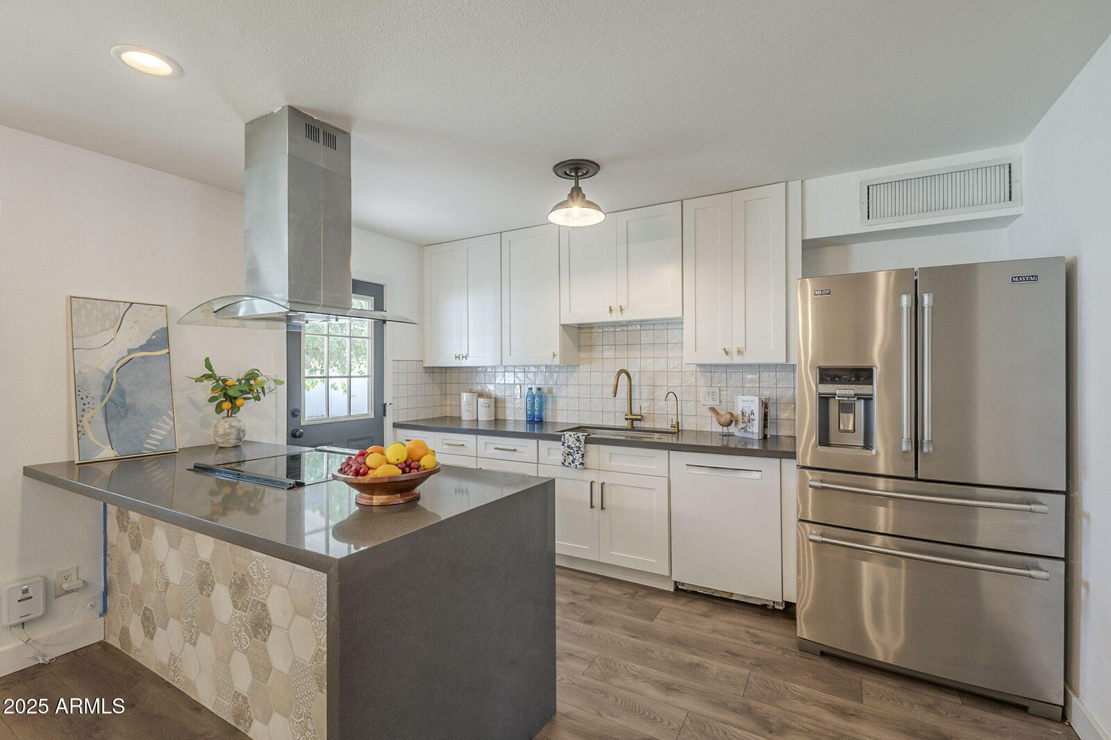 Property Photo: 8409 E Hubbell Street AZ 85257