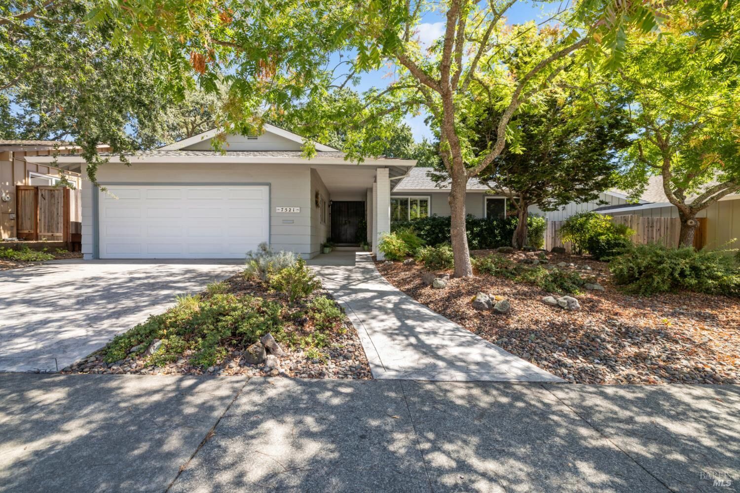 Property Photo:  7521 Oak Leaf Drive  CA 95409 