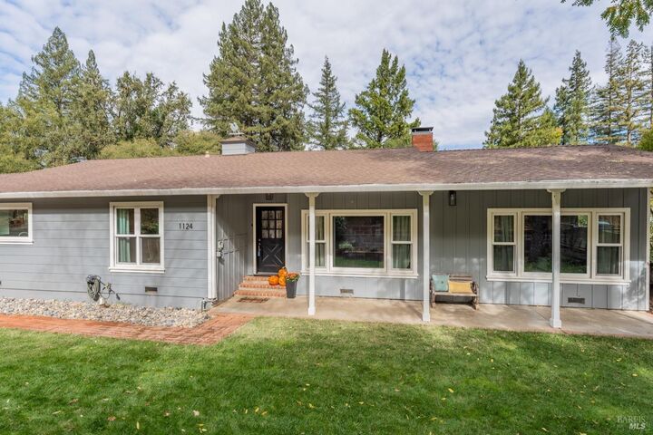 Property Photo:  1124 W Standley Street  CA 95482 