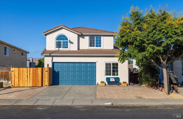 Property Photo:  917 Turquoise Street  CA 95687 