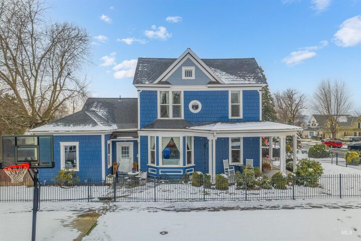 Property Photo:  326 5th Avenue  ID 83501 