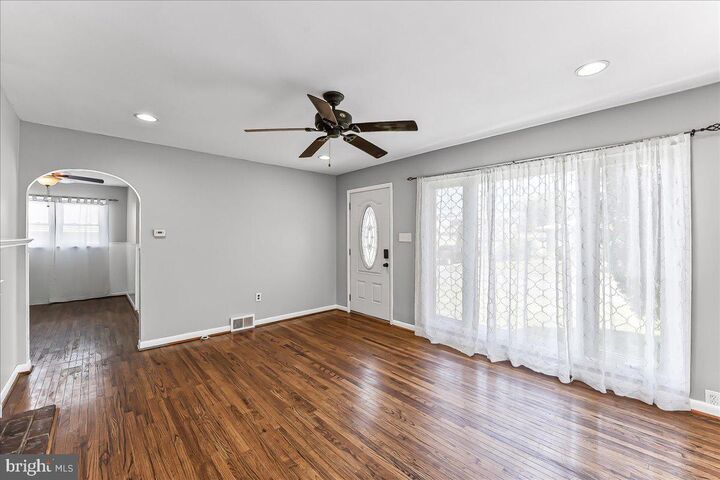 Property Photo: 531 Springfield Avenue PA 19033