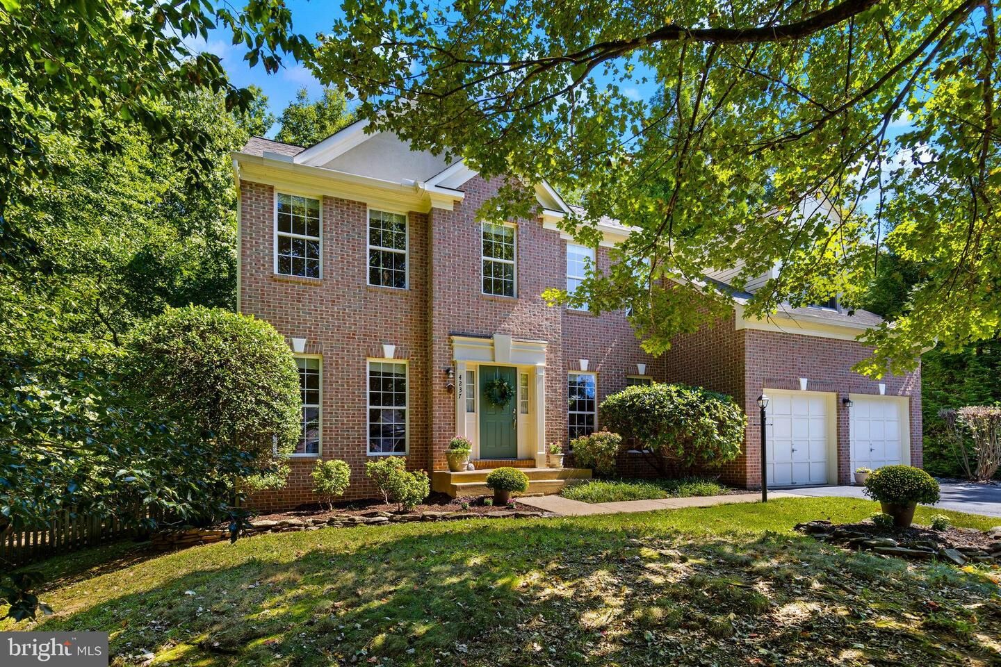 Property Photo: 4237 Wiltshire Place VA 22025