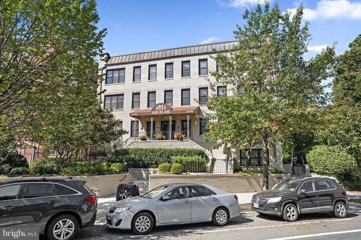 Property Photo: 2630 Adams Mill Road NW T06 DC 20009
