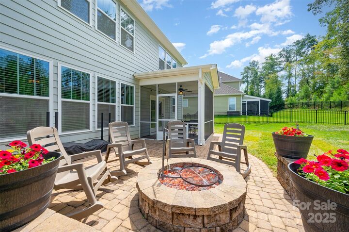 Property Photo: 131 Canoe Pole Lane NC 28117