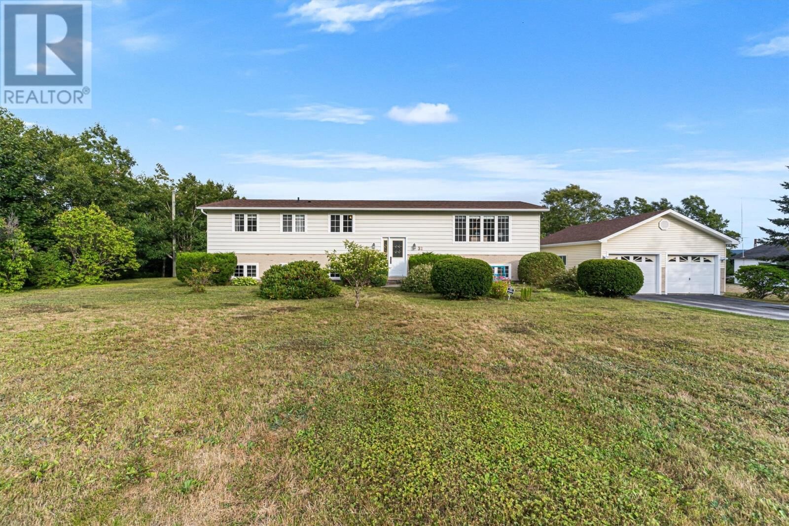 Property Photo: 32 Pioneer Street NL A0G 2E0