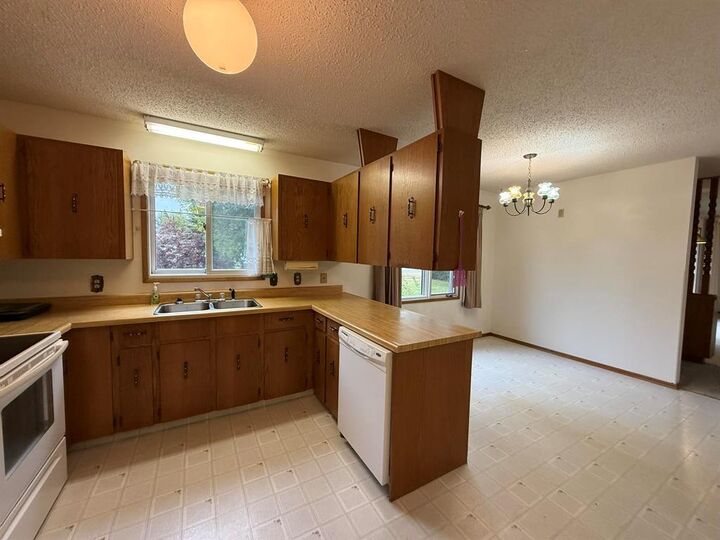 Photo de la propriété: 345 Curwen Street MB R0K 0L0