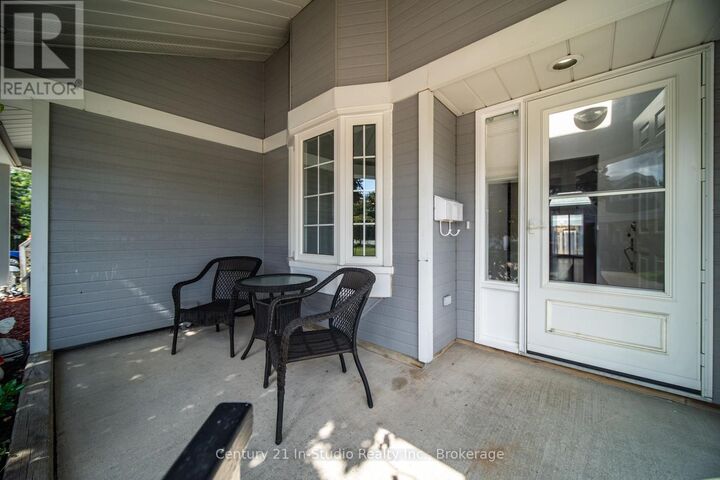 Property Photo: 874 Arlington Street Unit 14 ON N0H 2C4