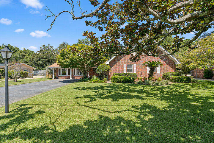 20 Magnolia Avenue  Shalimar FL 32579 photo