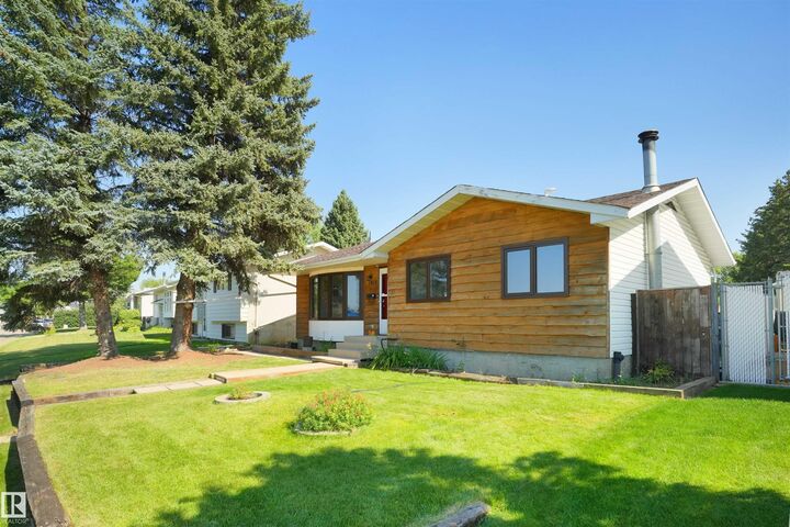 Property Photo: 1415 80 Street NW AB T6K 2R3