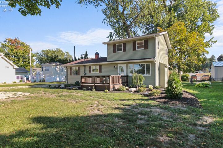 Property Photo:  2130 E Sand Road  OH 43452 