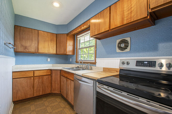 Property Photo: 903 Greenwood Avenue IN 46360