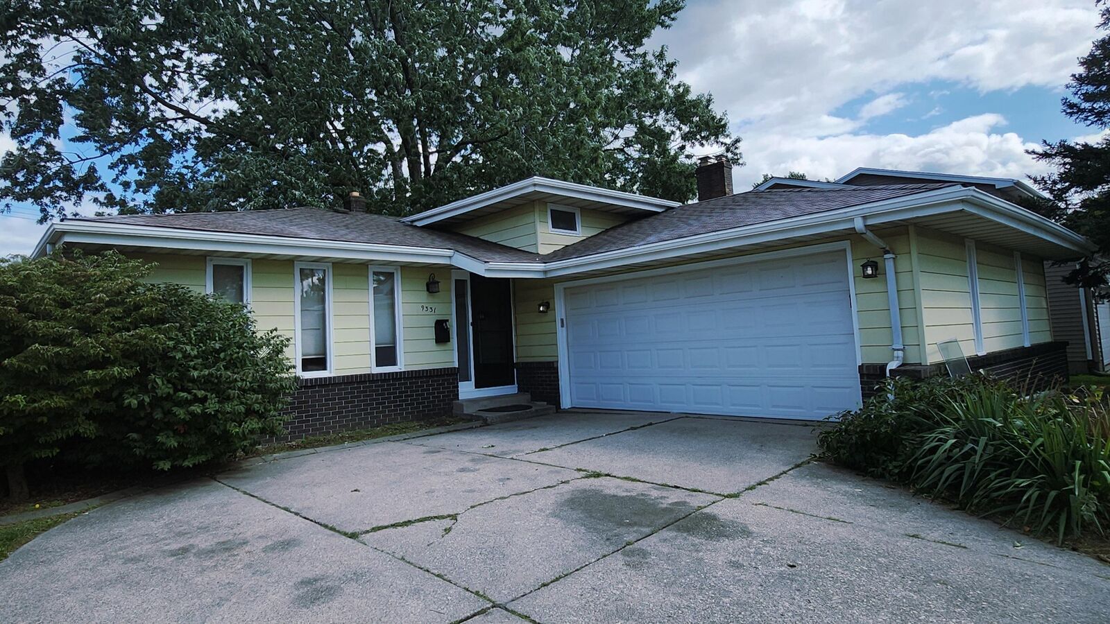 Property Photo:  9331 Wildwood Drive  IN 46322