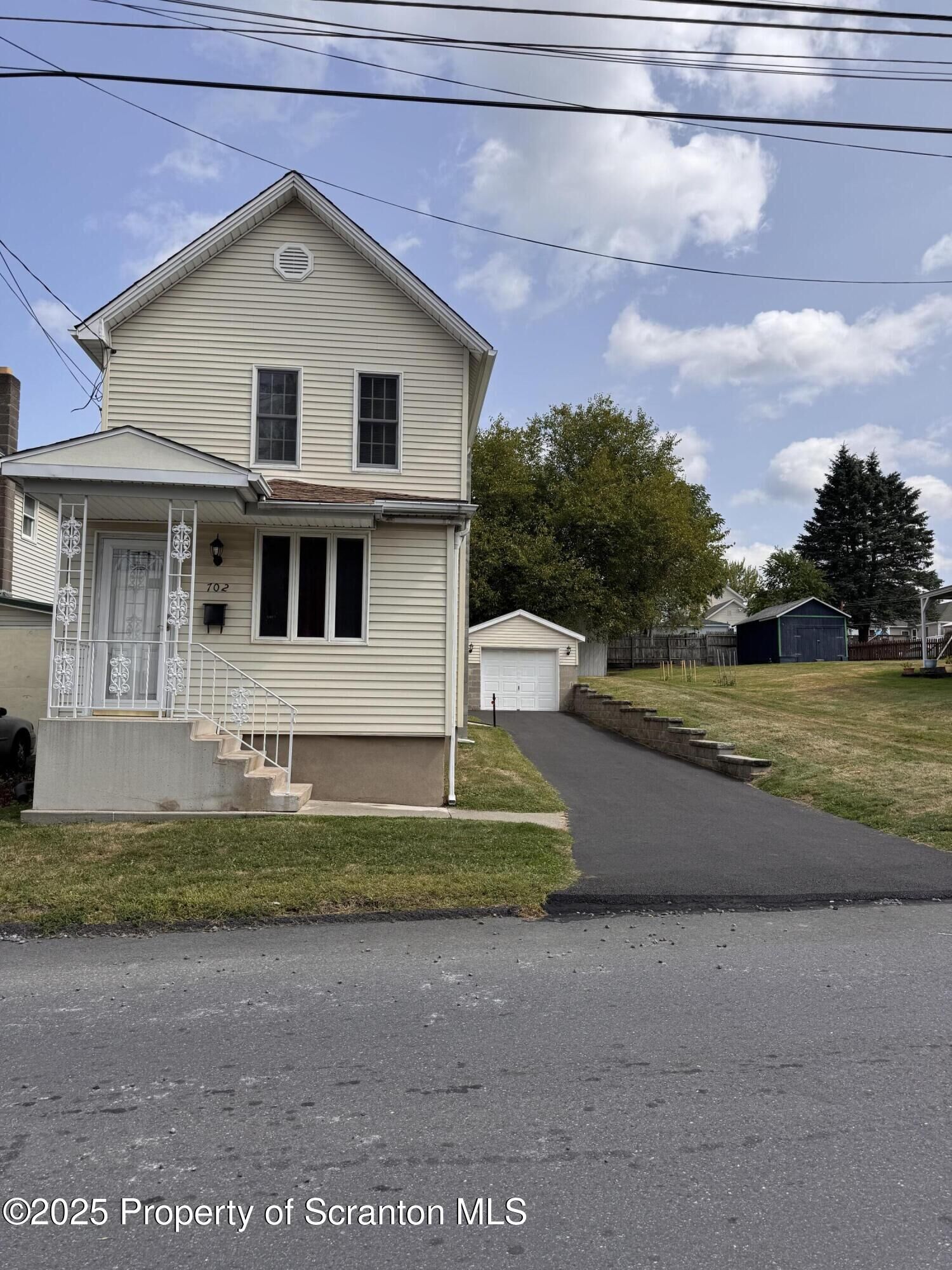 Property Photo: 702 E Lackawanna Avenue L 44 PA 18447