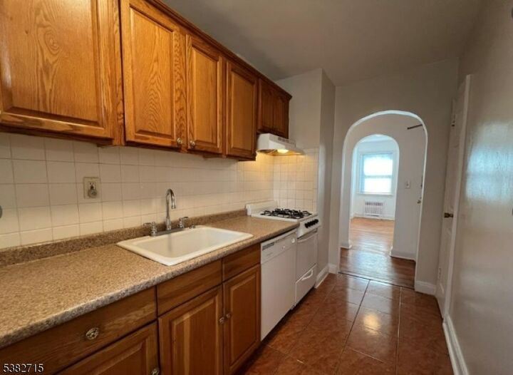 Property Photo:  735 Elm Avenue, 4D  NJ 07666 