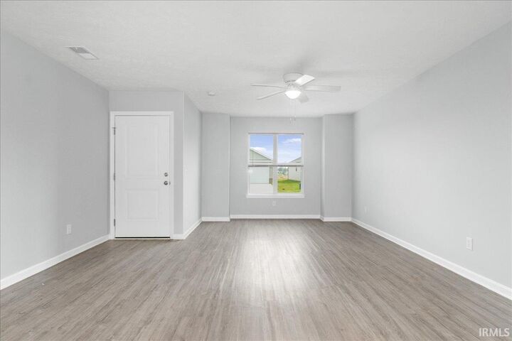Property Photo: 1709 W Rose Court IN 47670