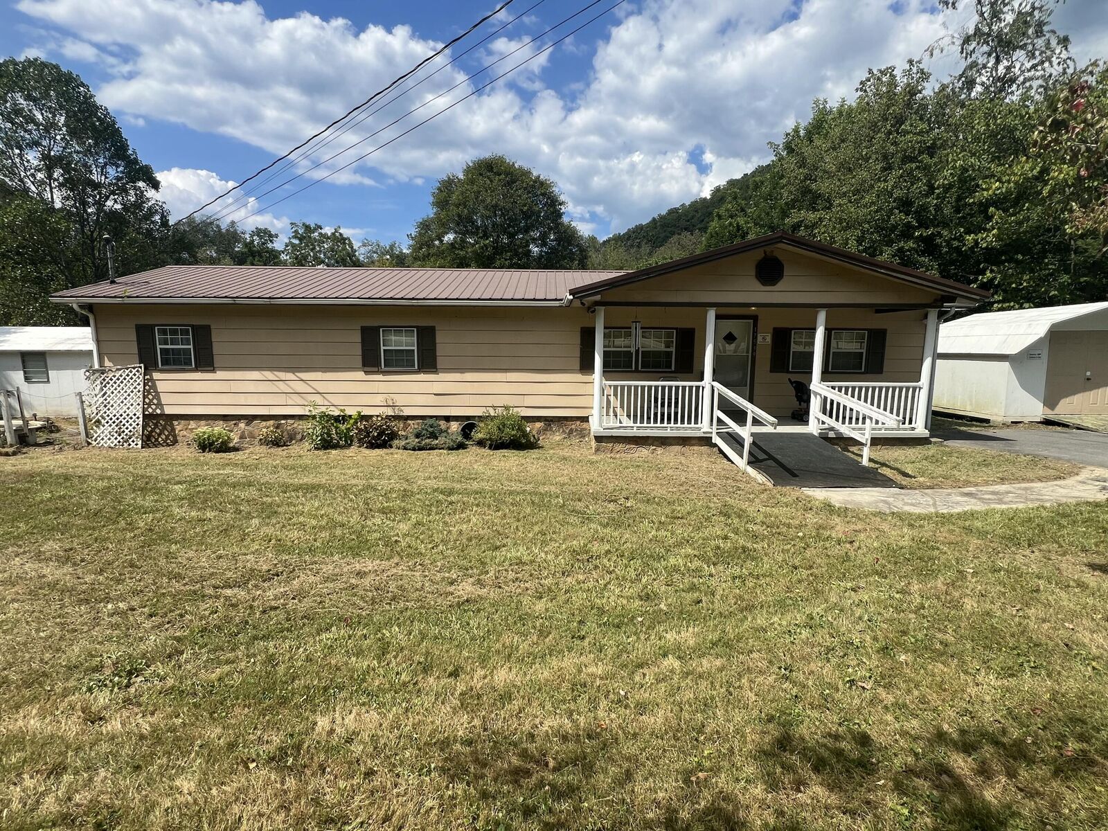 Property Photo: 17539 US-421 KY 40914