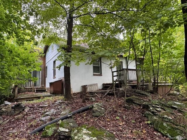 Property Photo:  23 Rabbit Hill Road  NY 10950 