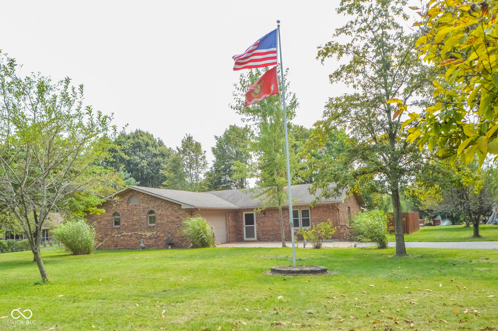 Property Photo:  6709 E Thompson Road  IN 46237 