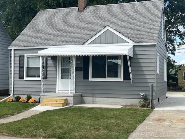 Property Photo: 18915 Hazelwood Street MI 48066