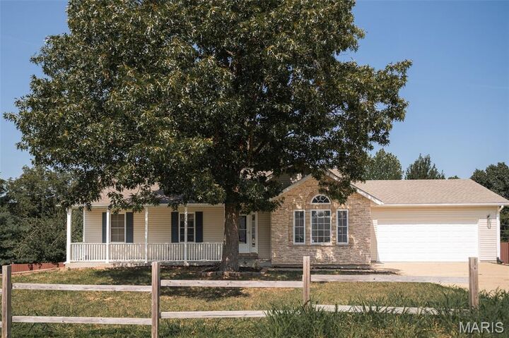 Property Photo: 14345 Howard Lane MO 65459