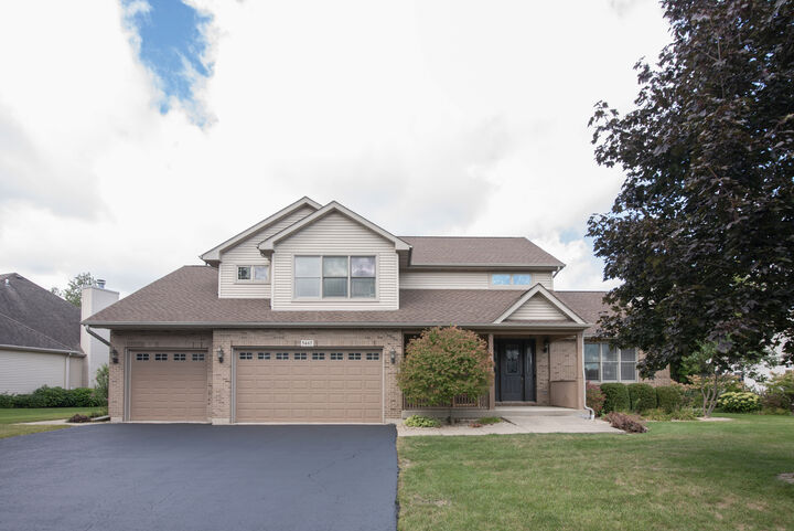 Property Photo:  3467 Roseman Lane  IL 60115 