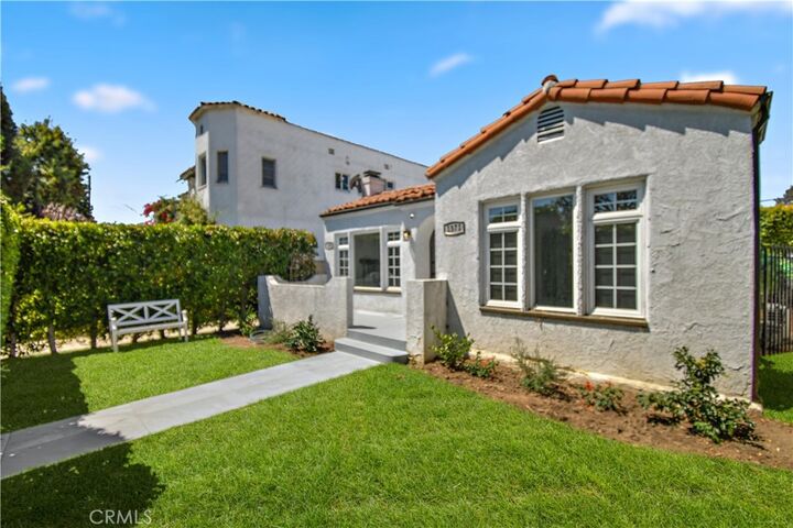 Property Photo:  1373 S Orange Drive  CA 90019 