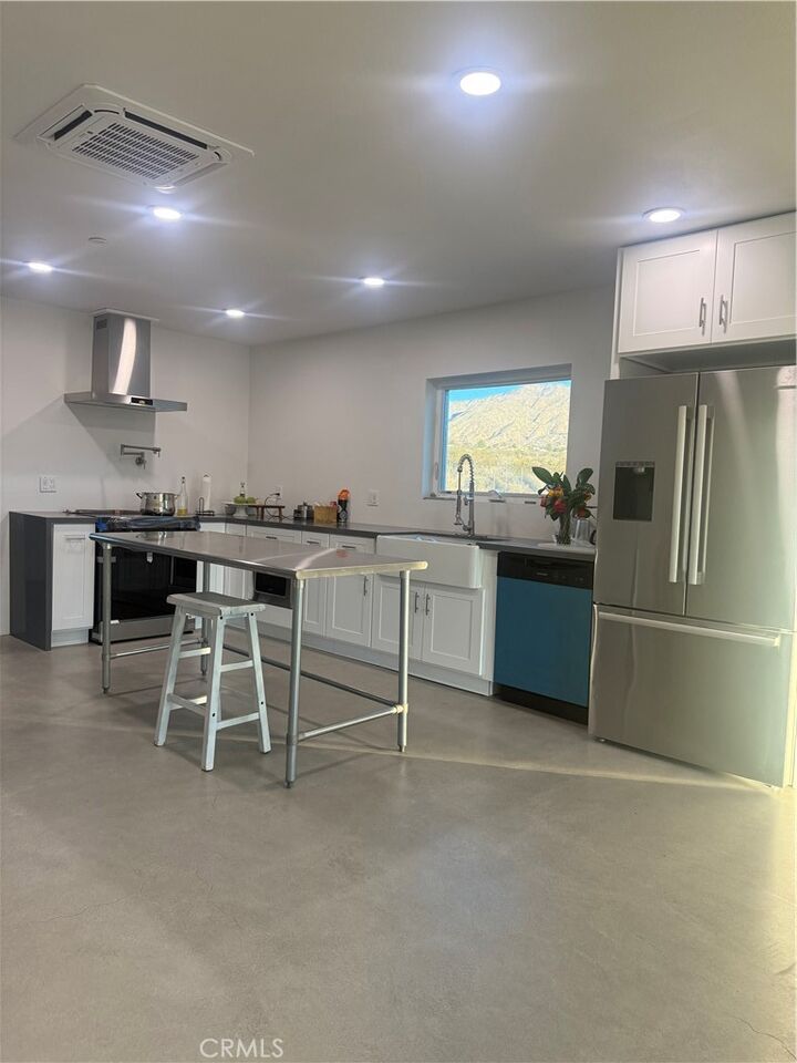 Property Photo:  9640 Lanning Lane  CA 92256 