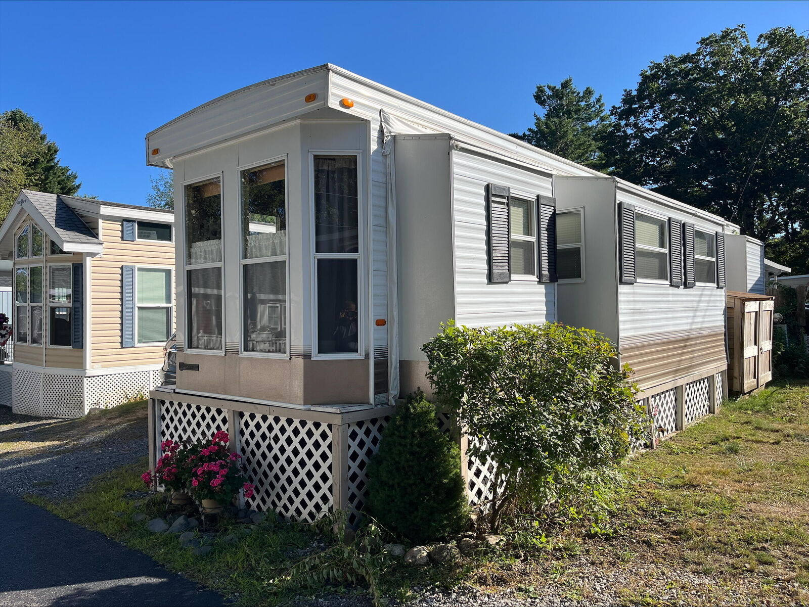 Property Photo:  2073 Post Road 34T  ME 04090