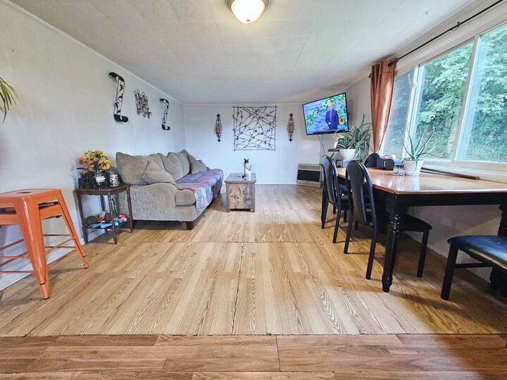 Property Photo:  105 Scope Street  WV 24740 