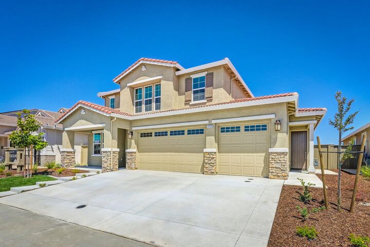 Property Photo: 2033 Arbor Ridge Drive CA 95747