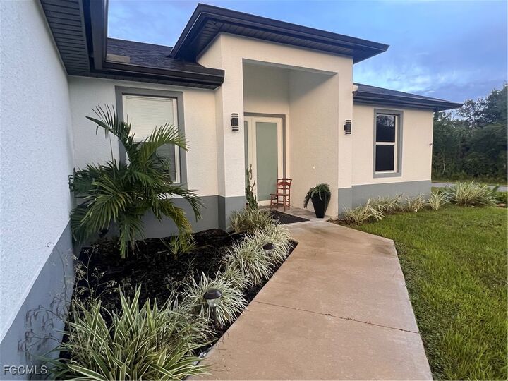 Property Photo: 6032 Jadestone Avenue FL 33905