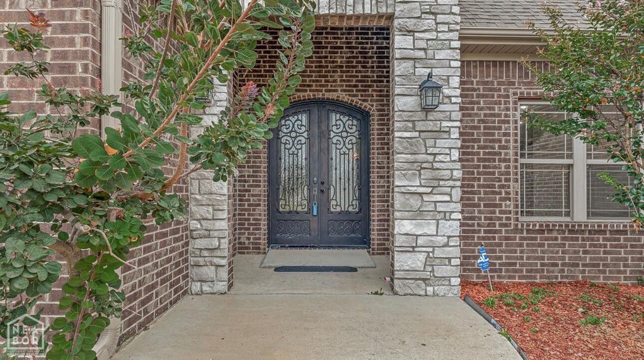 Property Photo:  828 Laura Lea  AR 72405 