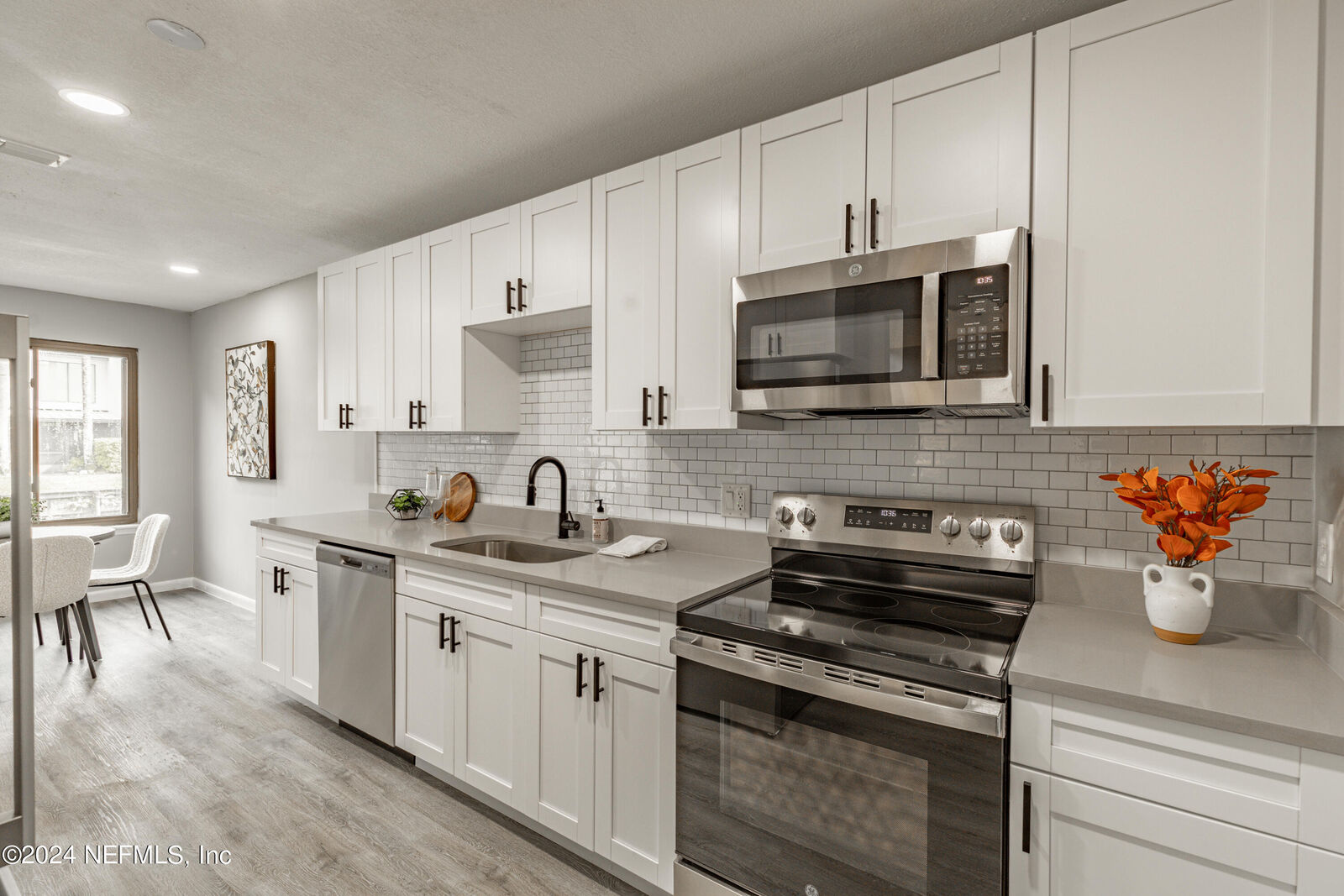 Property Photo: 9360 Craven Road 504 FL 32257