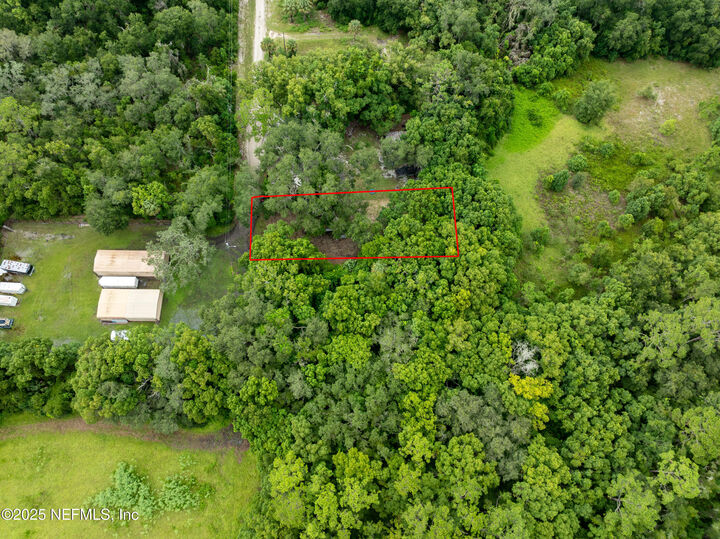 Property Photo:  606 Lime Street  FL 32112 