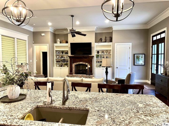 Property Photo:  439 Laird Street  LA 71291 