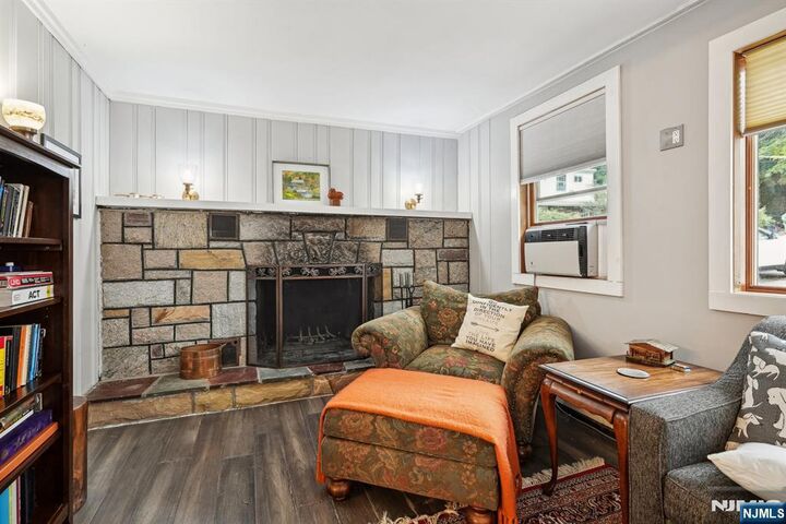 Property Photo: 716 Glen Road NJ 07871